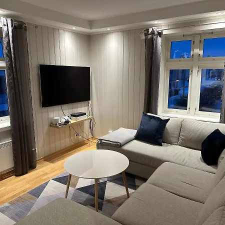 Stetind - Modern With Free Parking Narvik