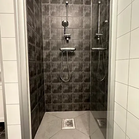 아파트 Stetind - Modern With Free Parking *